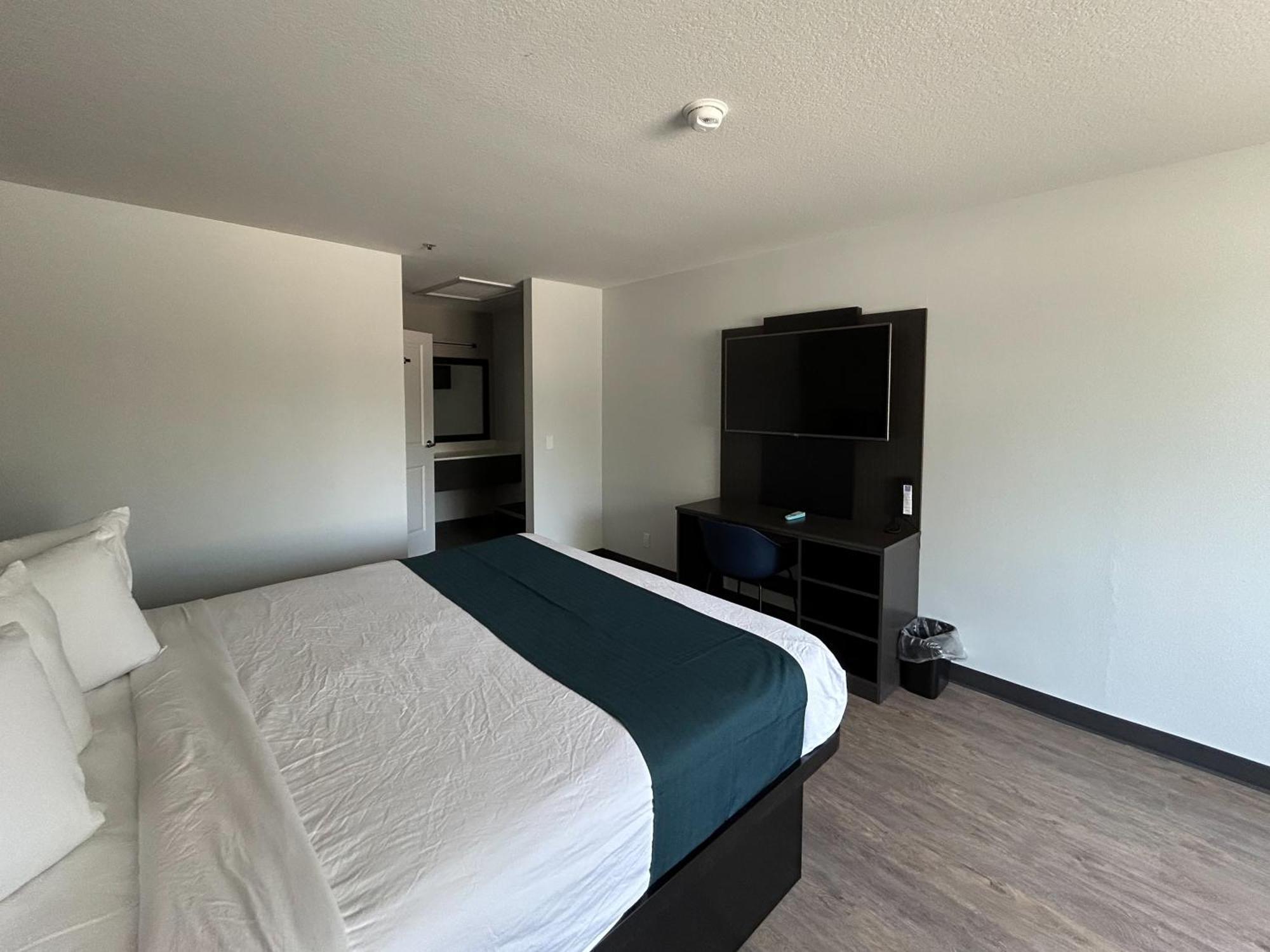 Motel 6 Lake Elsinore, Ca Bagian luar foto